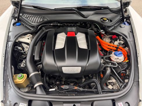 Used 2016 Porsche Panamera S image 64
