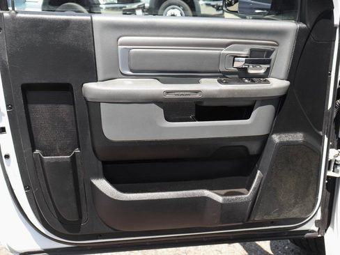 Used 2015 RAM 1500 Classic SLT w/ Trailer & Traction Group RWD image 13