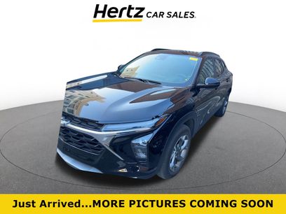 Used 2025 Chevrolet Trax LT