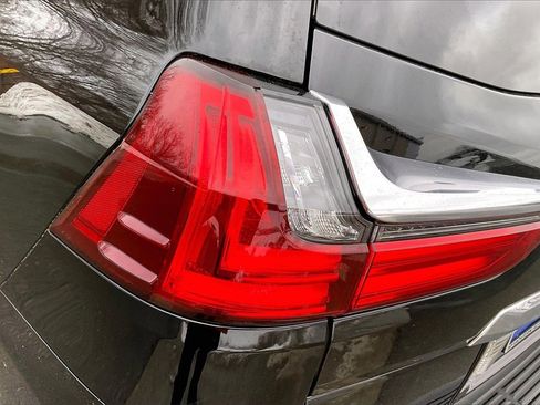 Used 2017 Lexus LX 570 4WD image 23