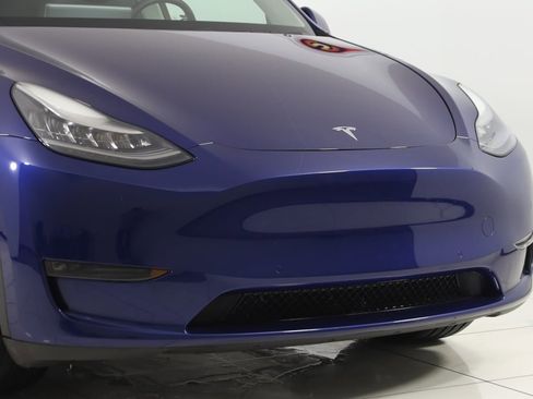 Used 2020 Tesla Model Y Long Range image 36