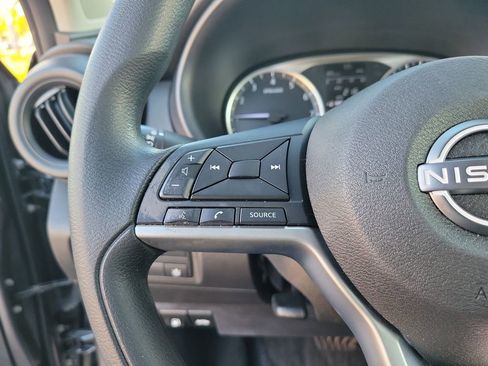 Certified 2022 Nissan Kicks S image 18