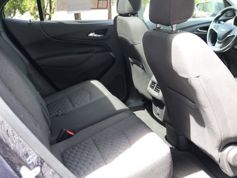 Used 2021 Chevrolet Equinox LT FWD image 18