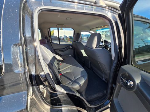 Used 2011 Nissan Xterra S AWD/4WD image 14