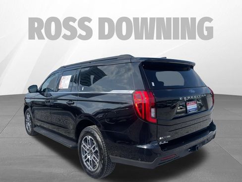 Used 2025 Ford Expedition Max Active AWD/4WD image 6