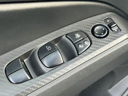 Used 2024 Nissan Altima 2.5 SV image 13