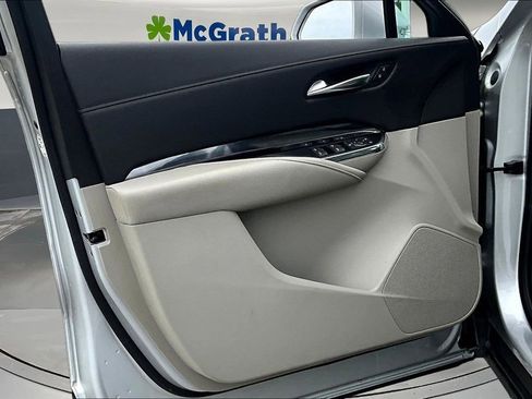 Used 2019 Cadillac XT4 Luxury w/ Cold Weather Package FWD image 19