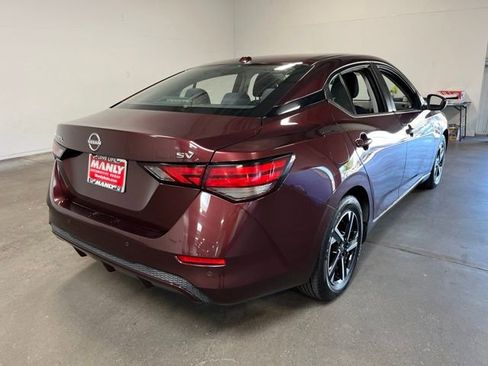 Used 2024 Nissan Sentra SV FWD image 3