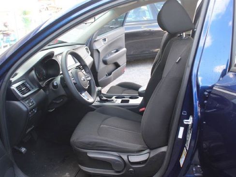 Used 2020 Kia Optima LX FWD image 10