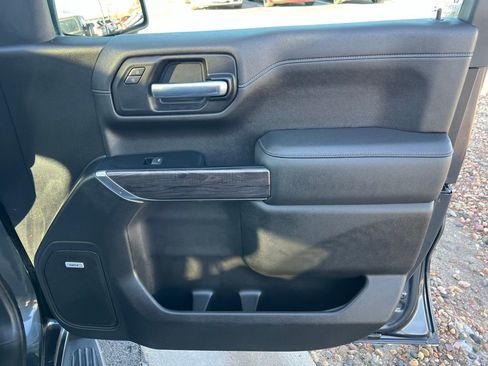 Used 2022 Chevrolet Silverado 1500 LTZ w/ LTZ Premium Package image 29