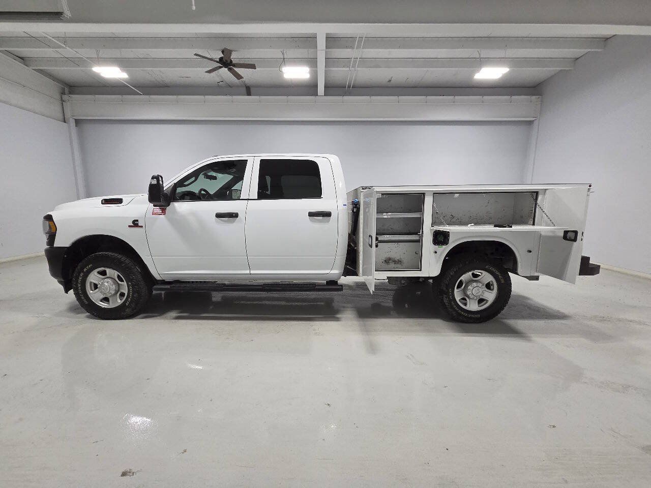 Used 2024 RAM 2500 Tradesman w/ Snow Chief Group AWD/4WD image 6