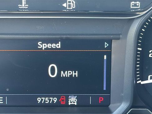 Used 2021 GMC Sierra 1500 Elevation image 13