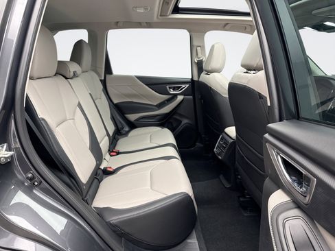 Used 2023 Subaru Forester Limited image 8
