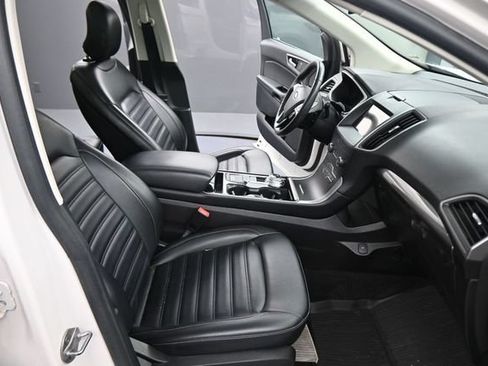 Used 2019 Ford Edge SEL w/ Equipment Group 201A AWD/4WD image 14
