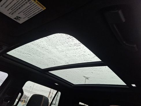 Used 2023 GMC Yukon AT4 image 16