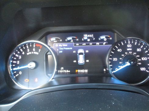 Used 2019 Ford Expedition Max Limited image 18