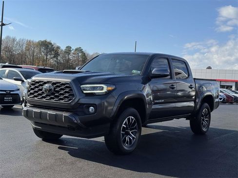 Used 2023 Toyota Tacoma TRD Sport image 24