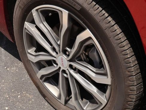 Used 2019 GMC Terrain Denali w/ Advanced Safety Package AWD/4WD image 19