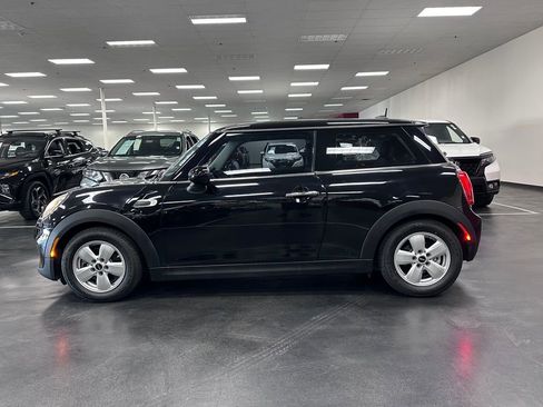 Used 2016 MINI Cooper 2-Door Hardtop image 4
