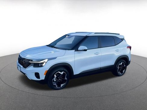 Used 2025 Kia Seltos S image 8