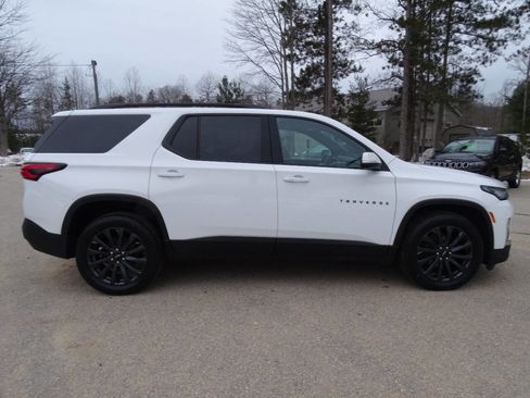 Used 2022 Chevrolet Traverse RS image 54