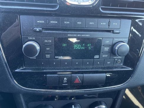 Used 2013 Chrysler 200 Touring image 14