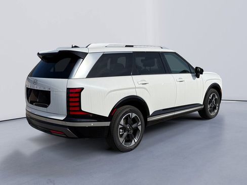 New 2026 Hyundai Palisade Limited FWD image 3