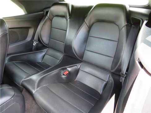 Used 2018 Ford Mustang Premium image 4