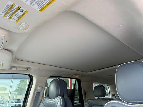 Used 2019 Lincoln Navigator Black Label AWD/4WD image 18