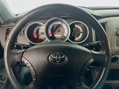 Used 2011 Toyota Tacoma 4x4 Double Cab image 12