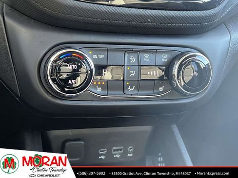 Certified 2021 Chevrolet TrailBlazer LT w/ Convenience Package image 23