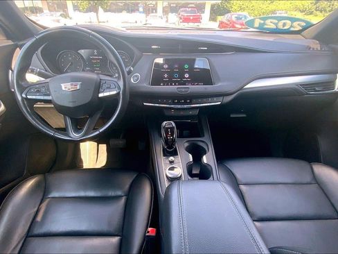 Used 2021 Cadillac XT4 Premium Luxury w/ Technology Package AWD/4WD image 16