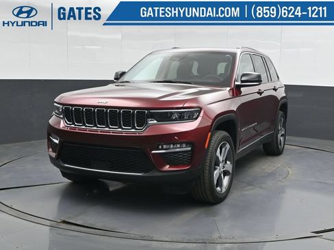 Used 2023 Jeep Grand Cherokee Limited AWD/4WD image 5