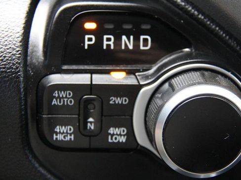 Used 2022 RAM 1500 Big Horn AWD/4WD image 35