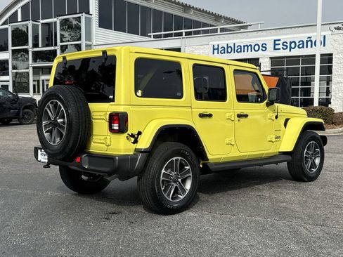 Used 2023 Jeep Wrangler Sahara image 9