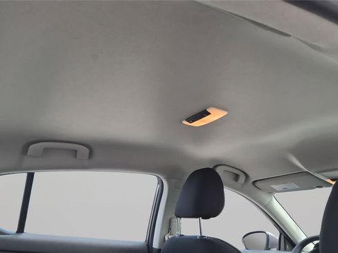 Used 2024 Nissan Sentra S image 18