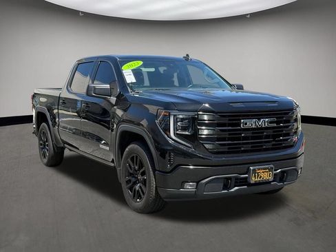 Used 2023 GMC Sierra 1500 Elevation RWD image 1