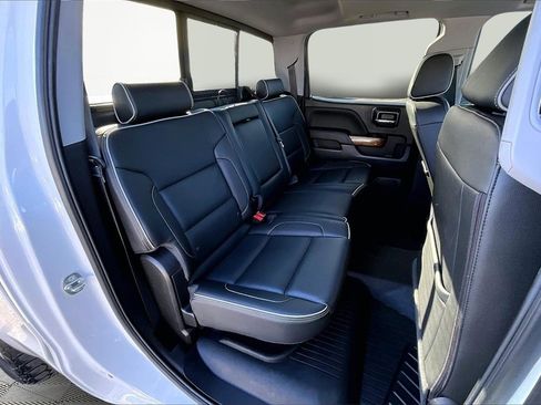 Used 2018 Chevrolet Silverado 1500 High Country image 28