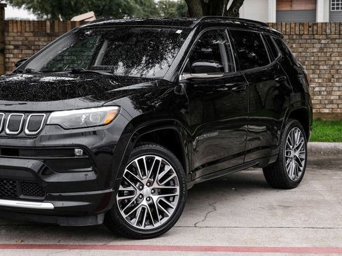 Used 2022 Jeep Compass Limited w/ Elite Group image 14