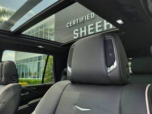 Certified 2023 Cadillac Escalade Premium Luxury AWD/4WD image 57
