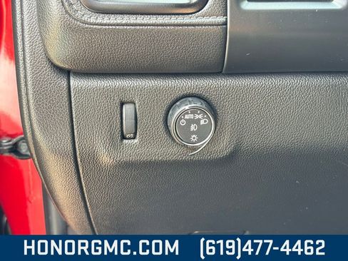 Used 2016 GMC Canyon SLE w/ SLE Convenience Package image 14