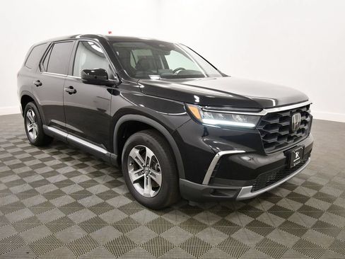 Certified 2023 Honda Pilot EX-L image 10