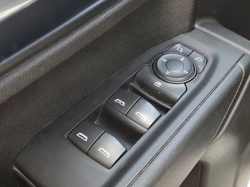 Used 2020 Chevrolet Silverado 1500 Custom Trail Boss w/ Custom Convenience Package AWD/4WD image 11