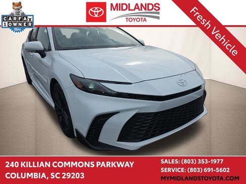 Used 2025 Toyota Camry SE w/ Multimedia Upgrade Package image 1