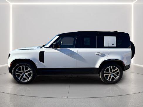 Used 2021 Land Rover Defender 110 X-Dynamic HSE AWD/4WD image 2