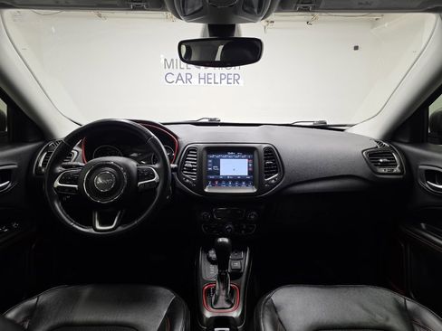 Used 2018 Jeep Compass Trailhawk w/ Navigation Group image 4