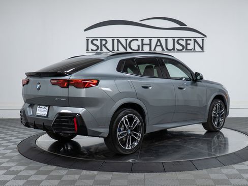 New 2026 BMW X2 xDrive28i w/ Technology Package AWD/4WD image 5