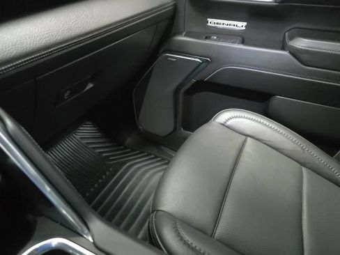 Used 2024 GMC Sierra 1500 Denali AWD/4WD image 27