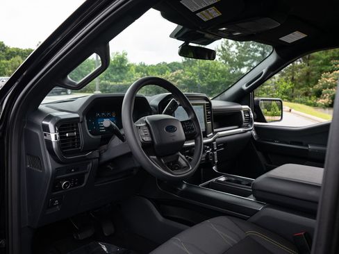 Used 2025 Ford F150 STX AWD/4WD image 13
