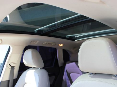 Used 2015 Audi Q5 2.0T Premium Plus w/ Technology Package AWD/4WD image 17